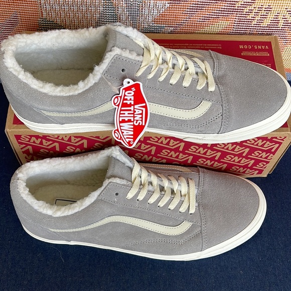 Vans Men’s Old Skool
Cozy Hug Drizzle/Marshmal
VN0005UA6J6
Sneakers - Picture 3 of 16